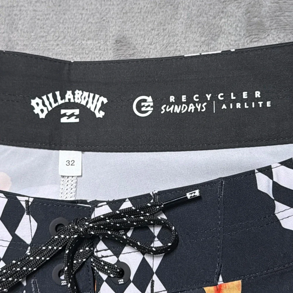 Billabong Airlite Boardshorts Mens 32 Black Floral Checker Swim Trunks Recycler